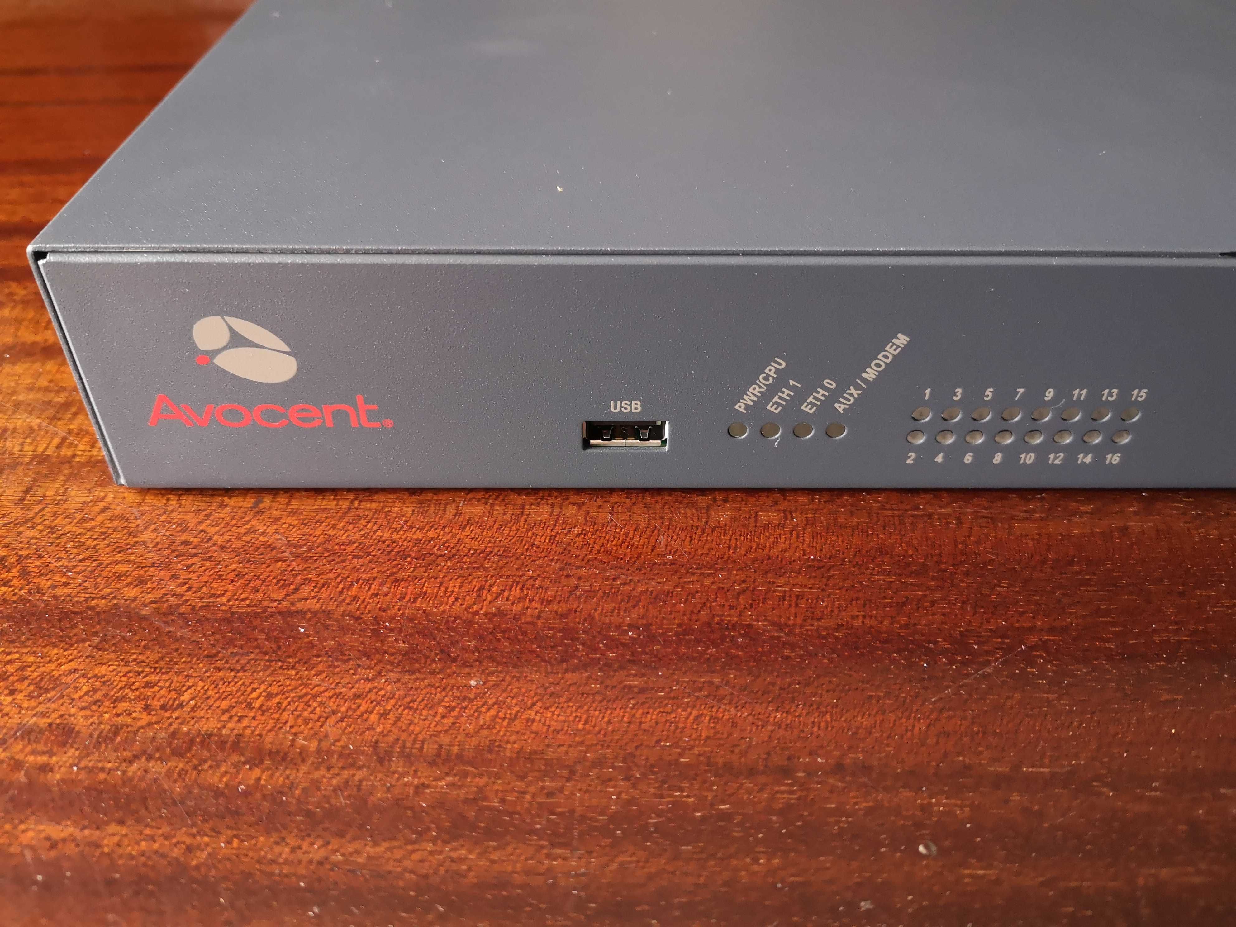 Cisco Avocent ACS 6016 16-Port Advanced Console Server, Gigabit Switch