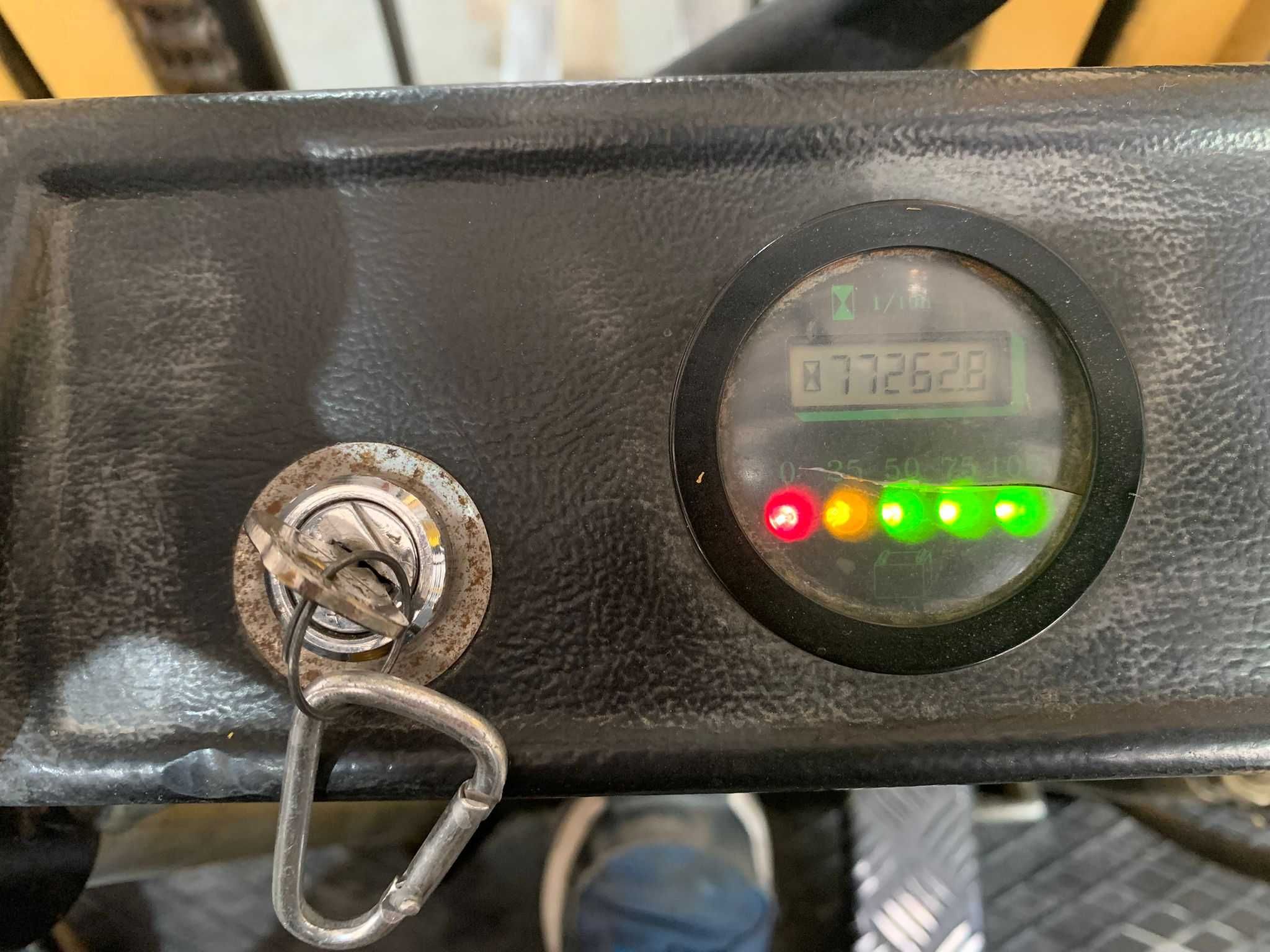 Empilhador Elétrico ICEM 1200kg 4,2m