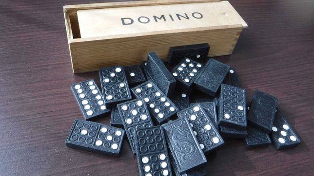 Domino kolekcjonerskie vintage z motywem smoka