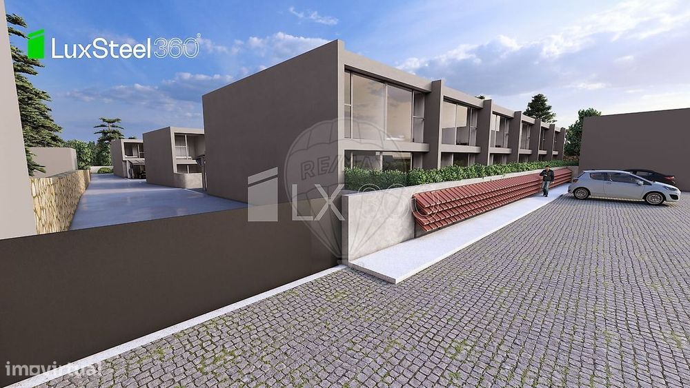 Moradia T4 para venda