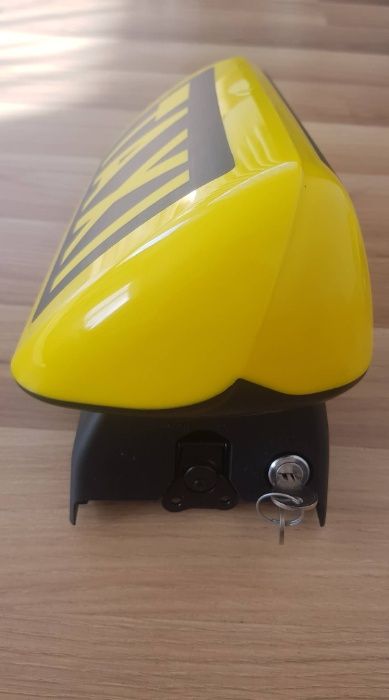 nowy oryginalny kogut mercedes 213 mercedes 205 taxi 213