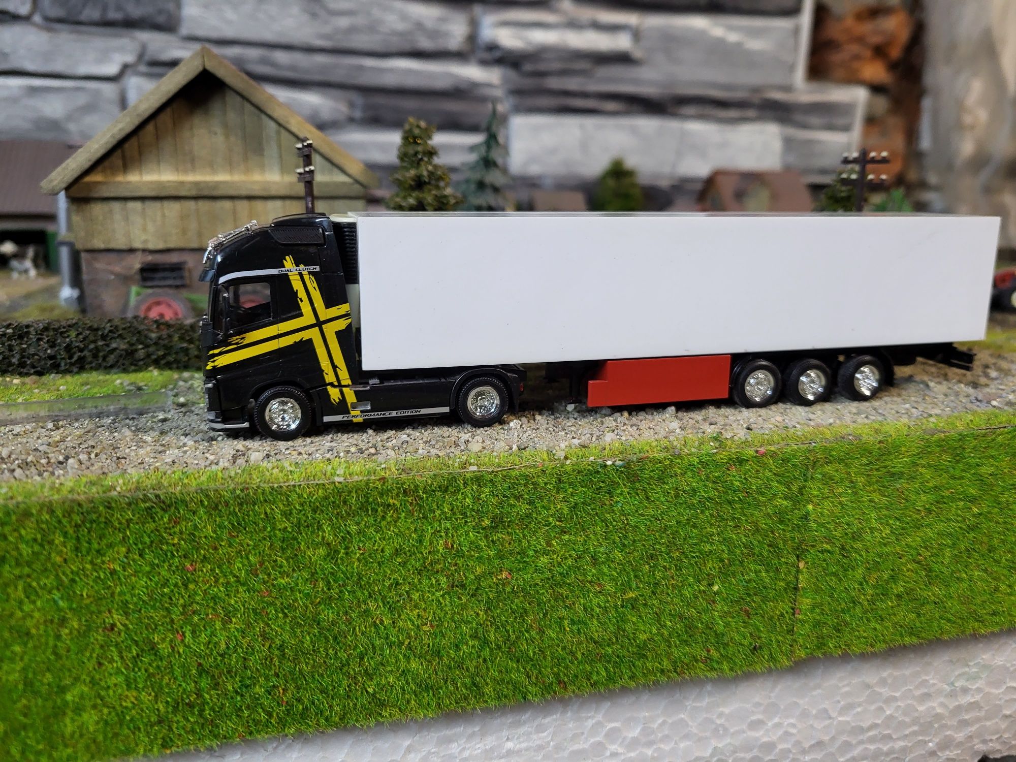 Volvo Fh4 Performance Edition Herpa 1/87