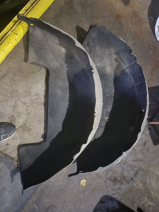 Подкрылки(локеры) задние на Вито 639