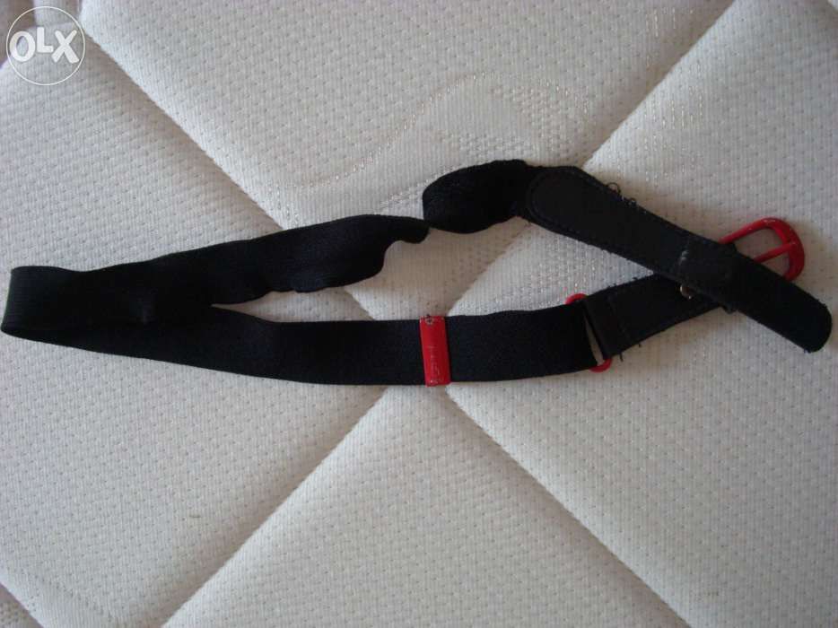 Lote de quatro cintos de criança