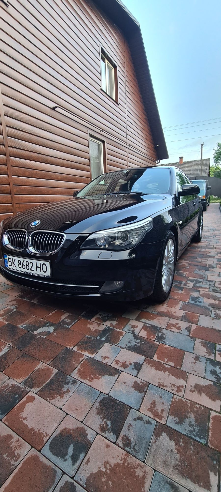 Продам BMW E 61 пригнану з Німеччини в ідеальному стані , обслужену