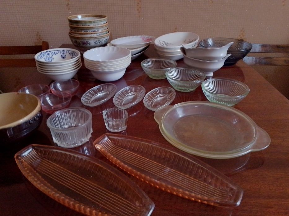 Тарелка кухонная глубокая и плоская