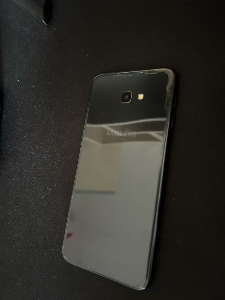 Samsung Galaxy J4+ z Android 10