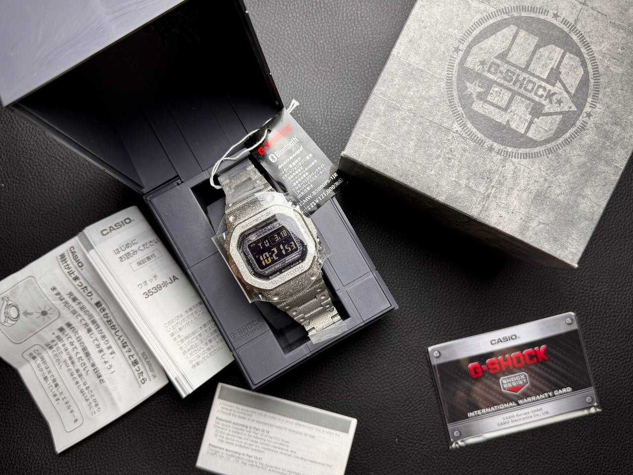 Casio G-Shock  40th Anniversary RECRYSTALLIZED GMW-B5000PS-1JR (JDM)