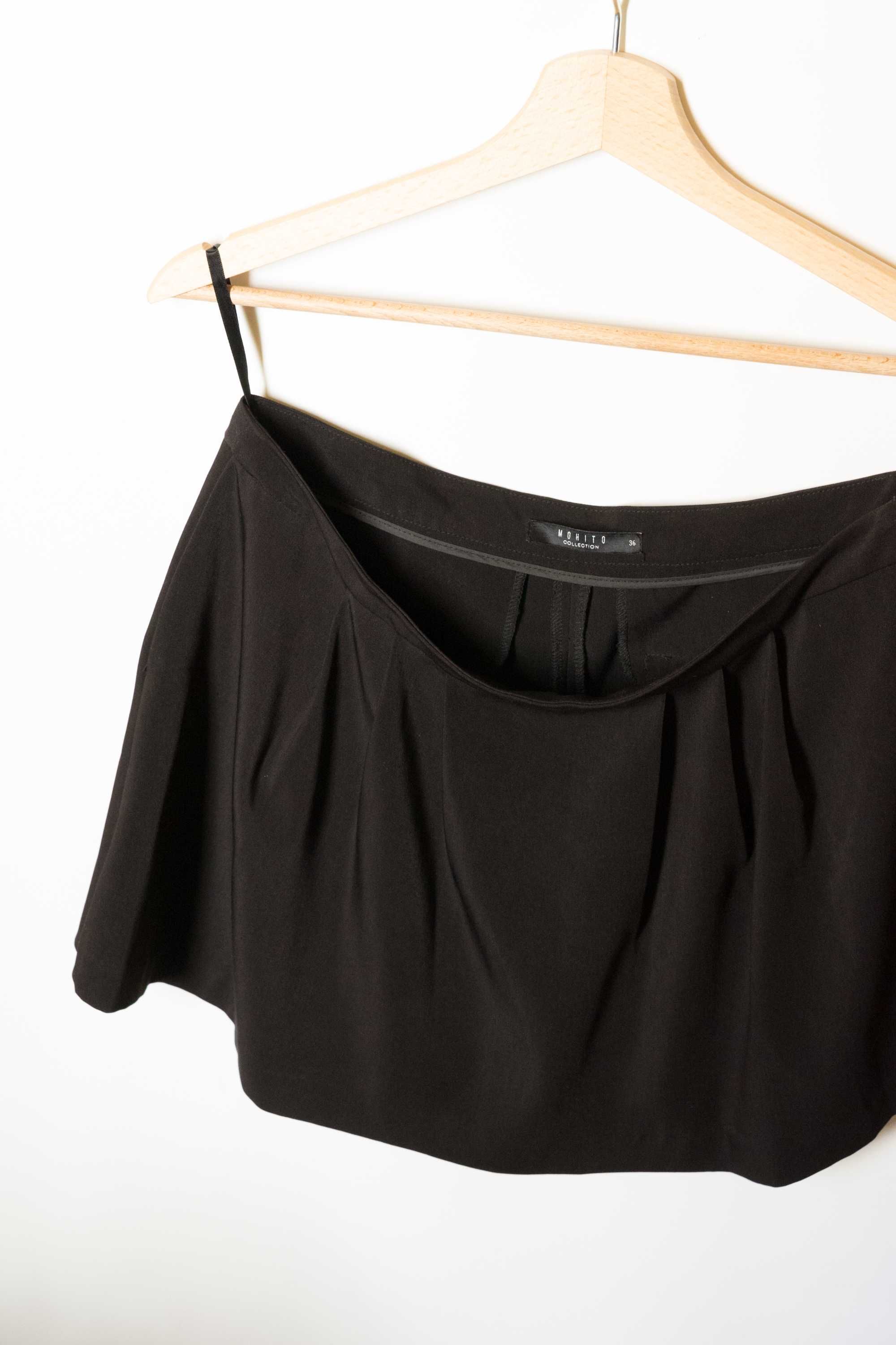 krótkie, eleganckie, czarne spódnico-spodnie z kieszeniami, Mohito
