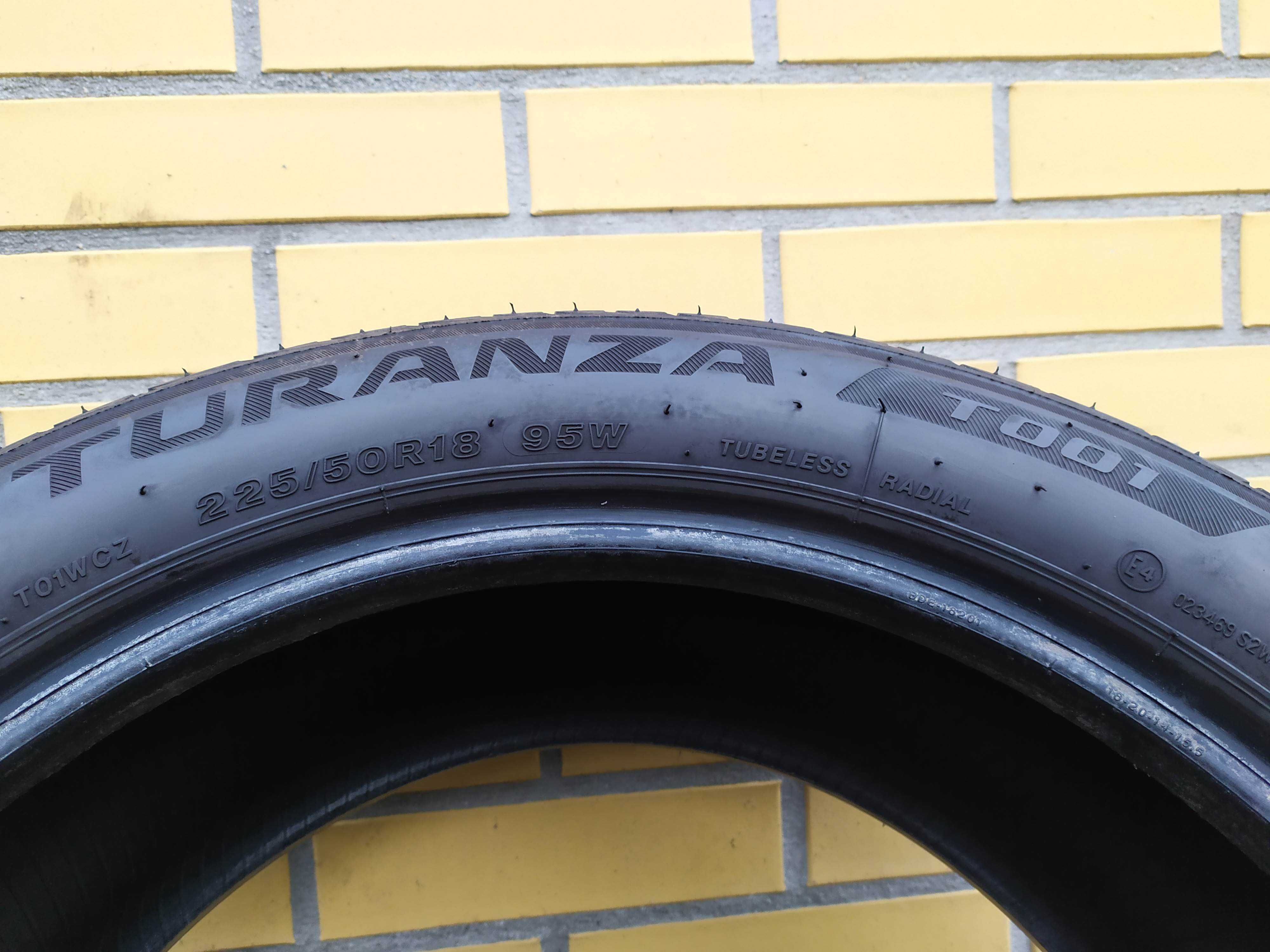 Opony lato 225/50R18 95W 4 szt po 7 mm Bridgestone Turanza T001 - 2019