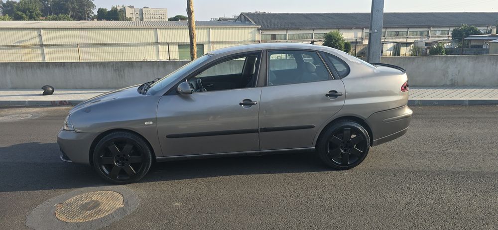 Seat Córdoba 1.4Tdi - 75cv