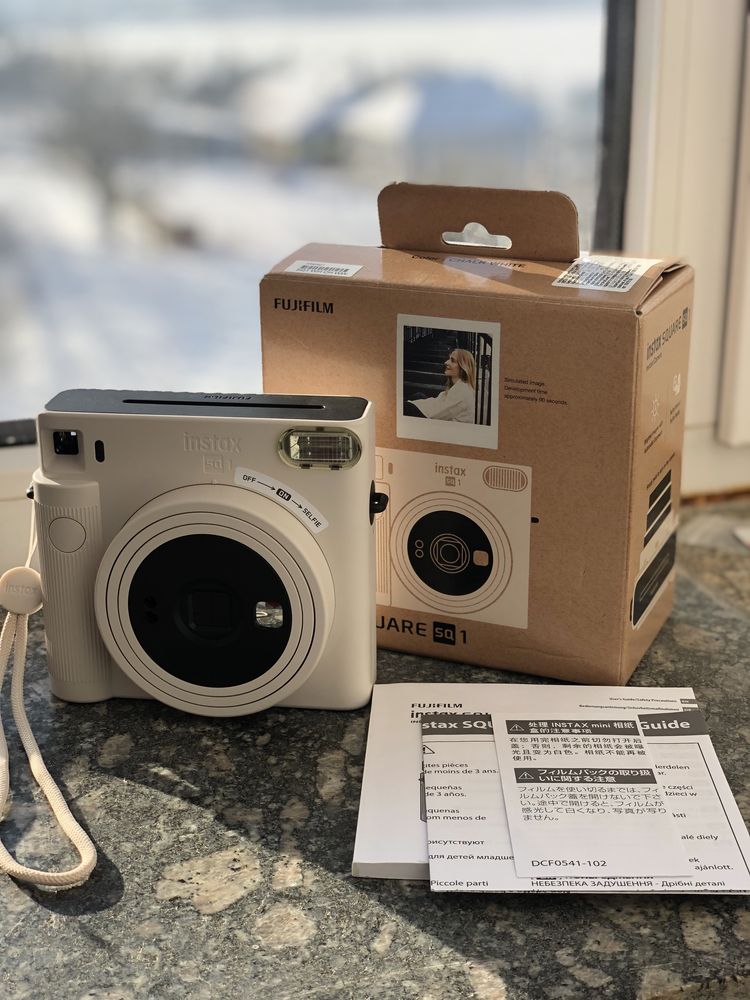 Продам Instax sq1