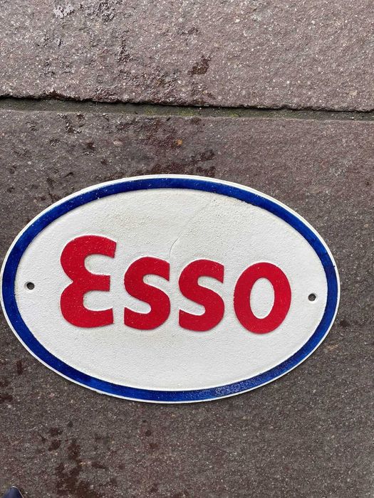 Placa Esso em Ferro Fundido – Vintage / Colecionismo