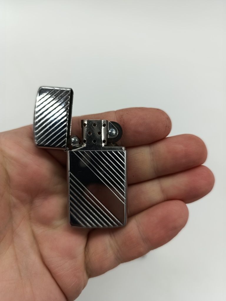 Стара вінтажна бензинова запальничка Zippo зіппо Lighter USA