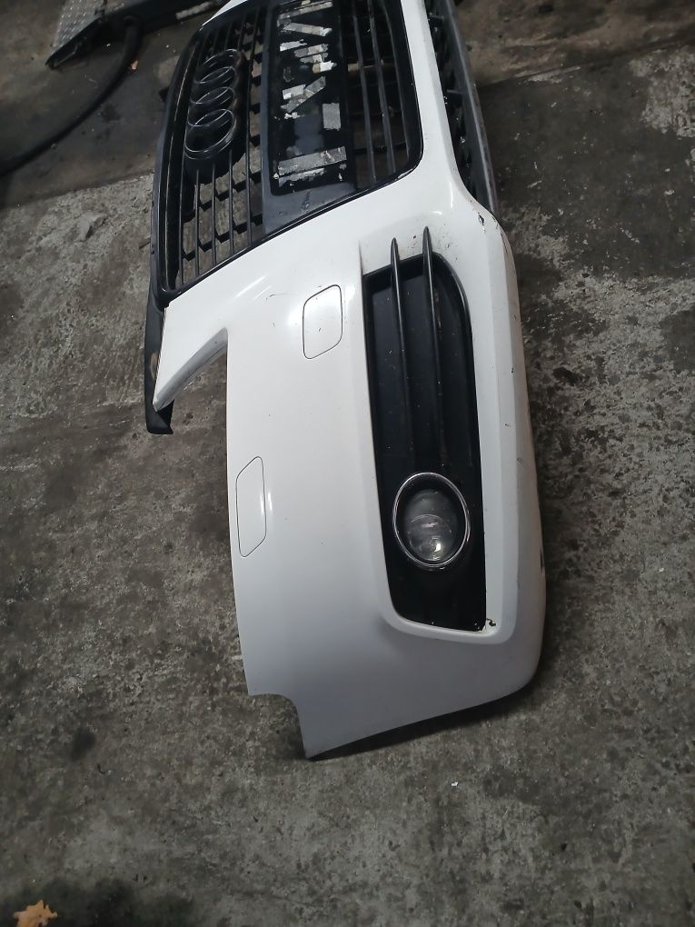 Zderzak przedni Audi a3 8p lift s-line ly9c