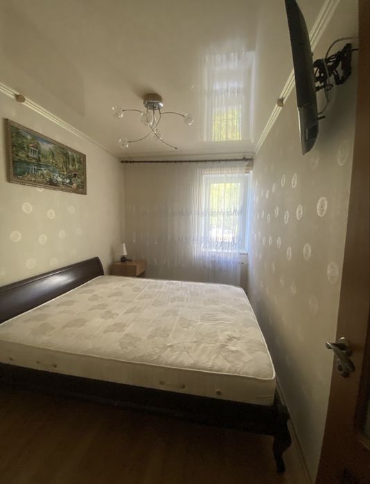 Оренда 2 кімн.квартири м. Вишневе центр простора низький поверх