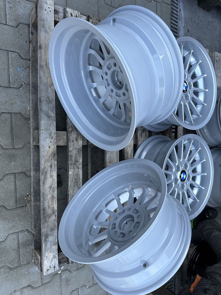 Styling 32 oryginał 17” tyły przody