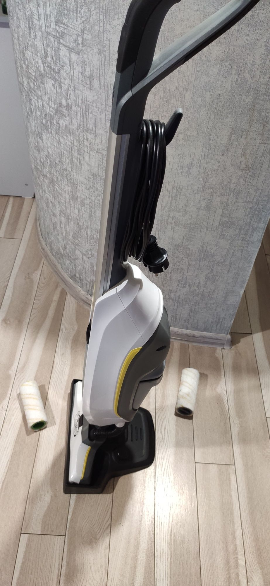Поломойный пылесос Karcher FC 5