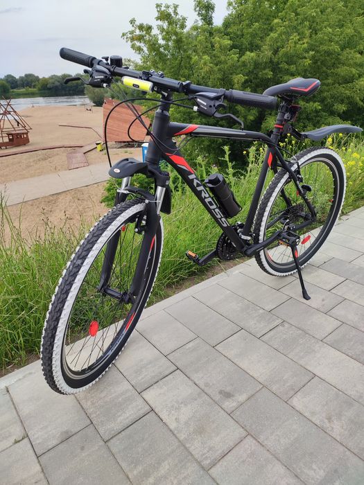 Rower Kross+ firmowe wyposaże..