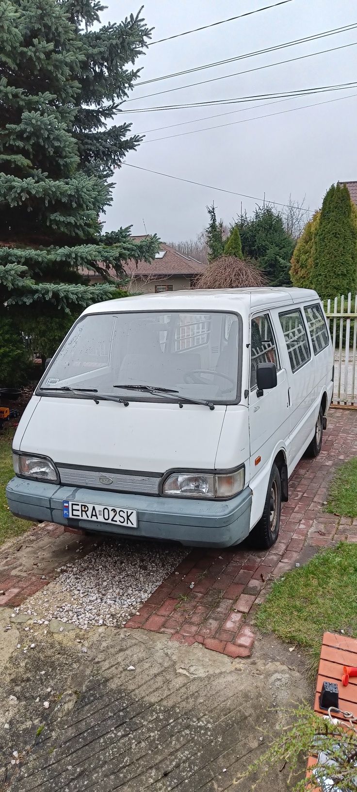 KIA Besta 3 osobowy, hak