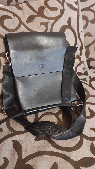 Чорна Шкіряна сумка