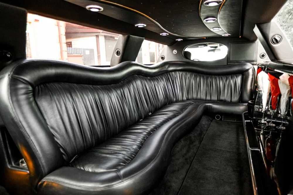 Auto do ślubu limuzyna