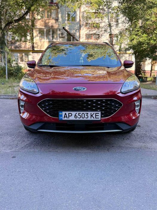 Ford Escape 2019 Titanium Hybrid 2.5L