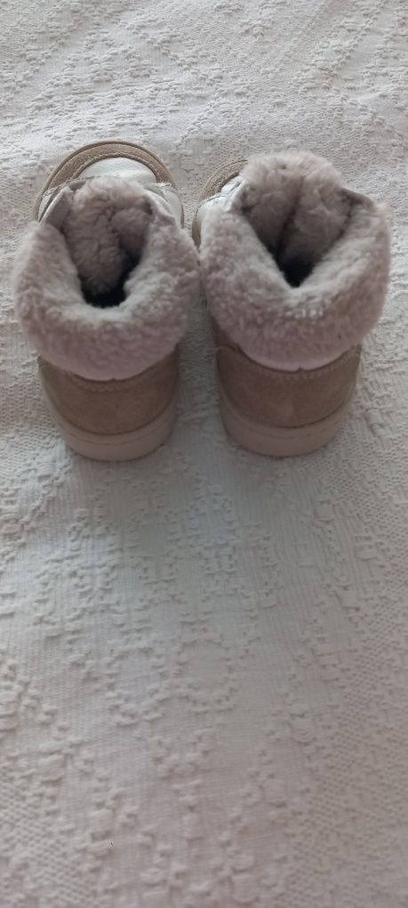Sapatilhas Bota Zara Tam 23