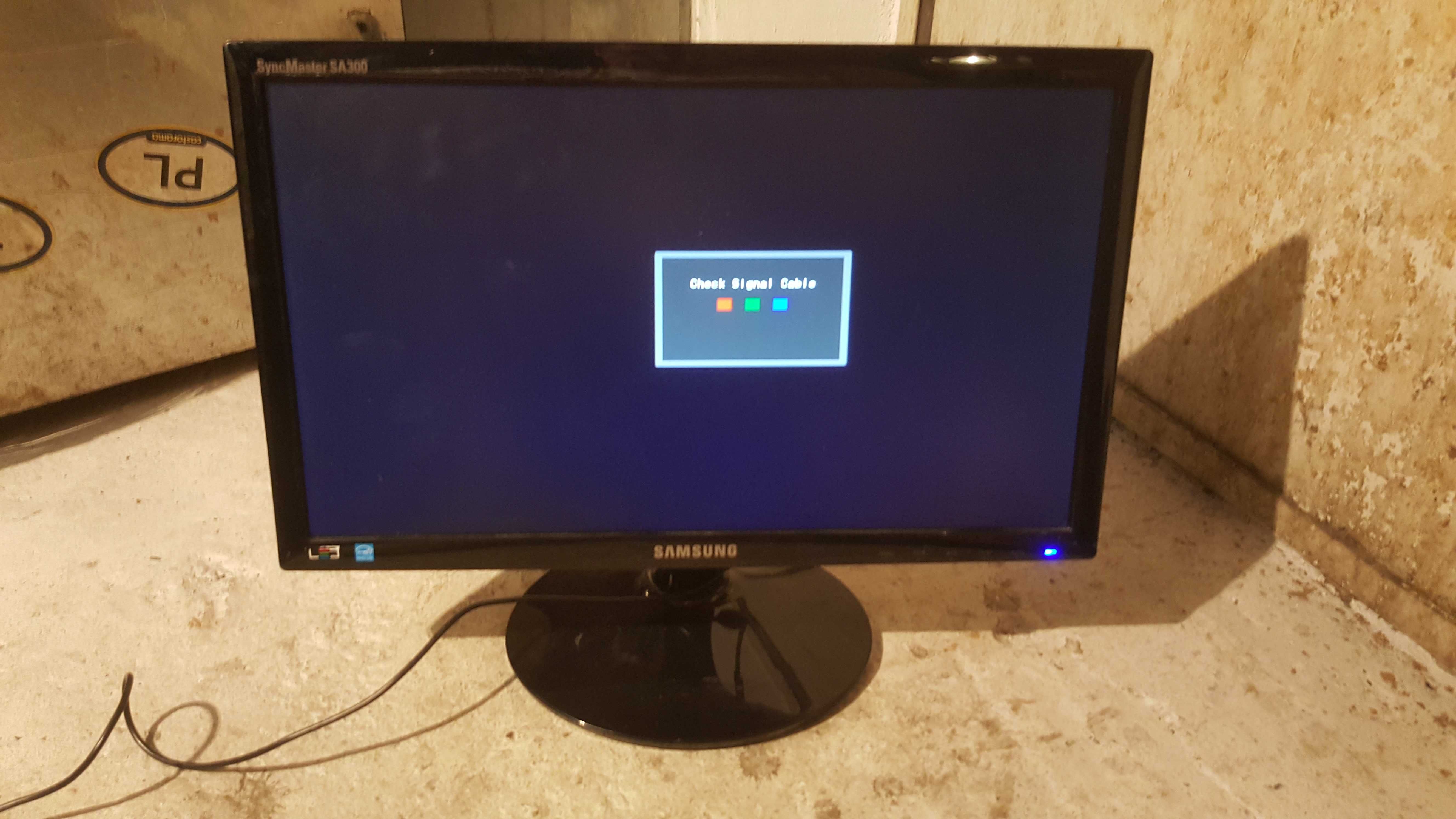 Monitor Led - SAMSUNG S19A300N