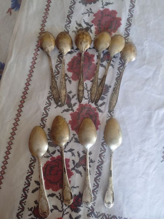 Столові прибори срібло