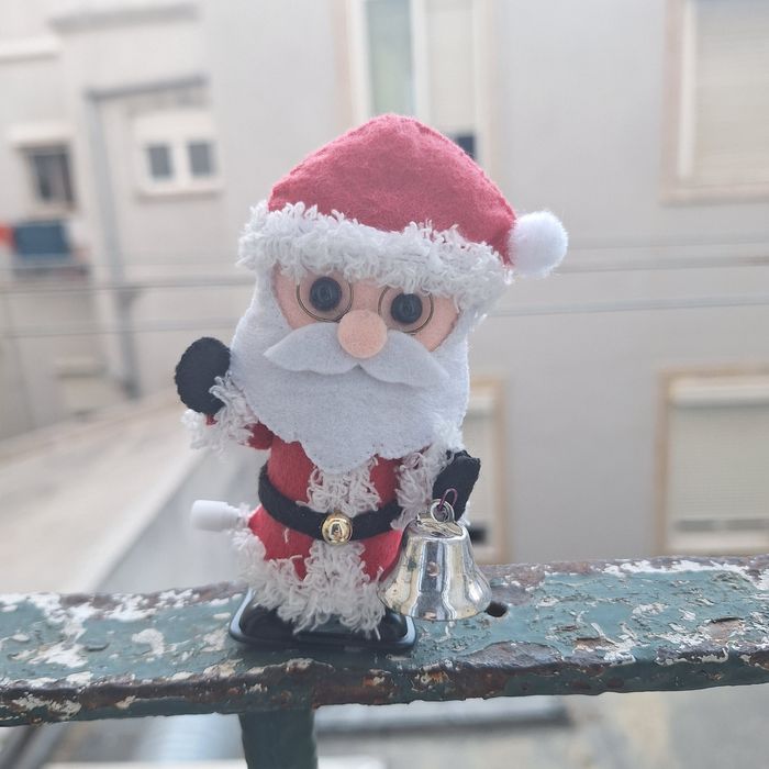 Boneco pai natal de corda feito com feltro