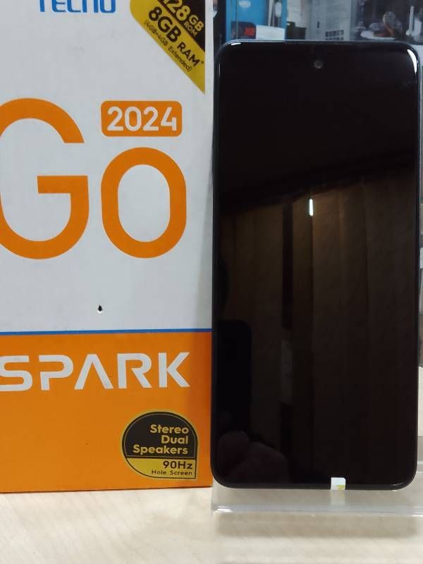 TECNO SPARK Go 2024 (BG6) 4/128
