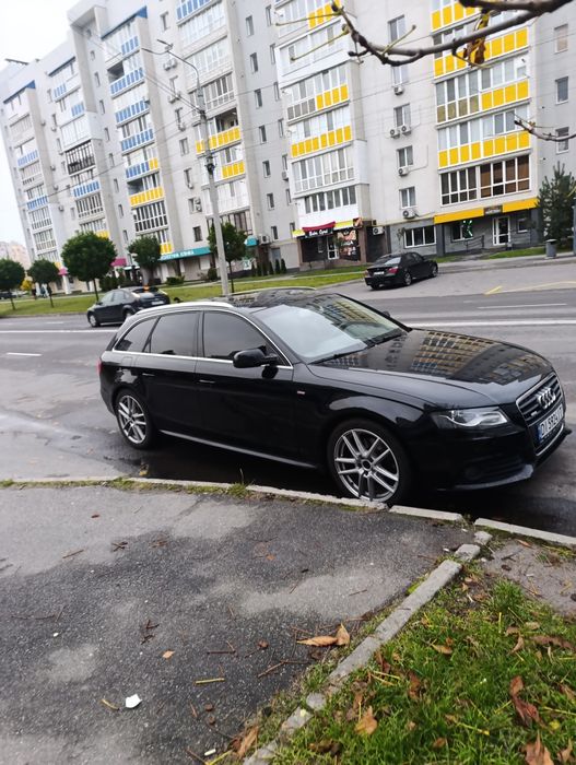 Автомобіль Ауді А4