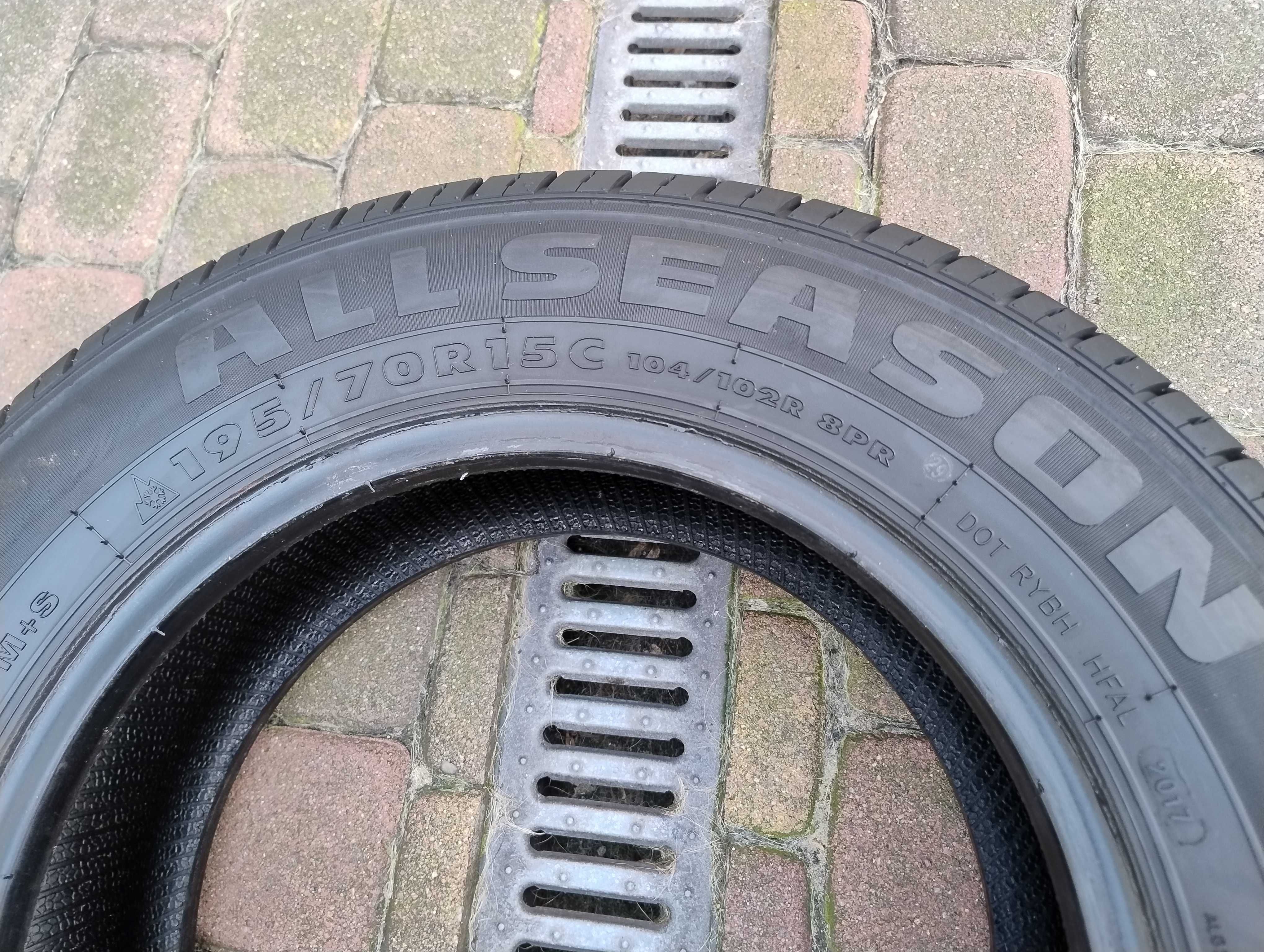 Torque 195/70/15C Para Całoroczne 17r.
