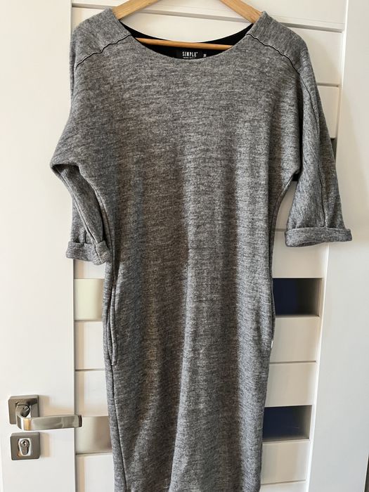 Sukienka Simple z kieszeniami