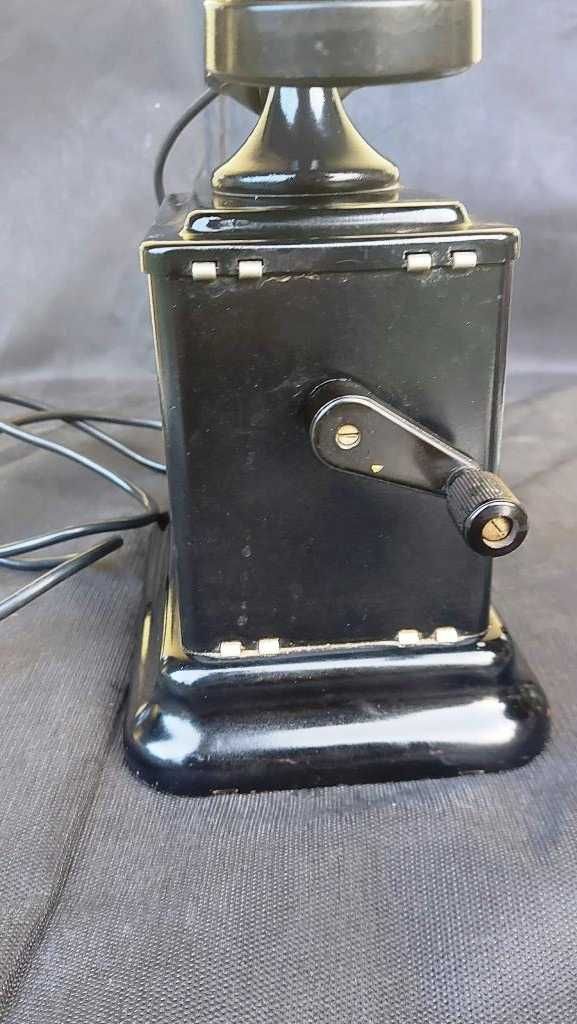 Stary telefon Induktorowy niemiecki nr 38