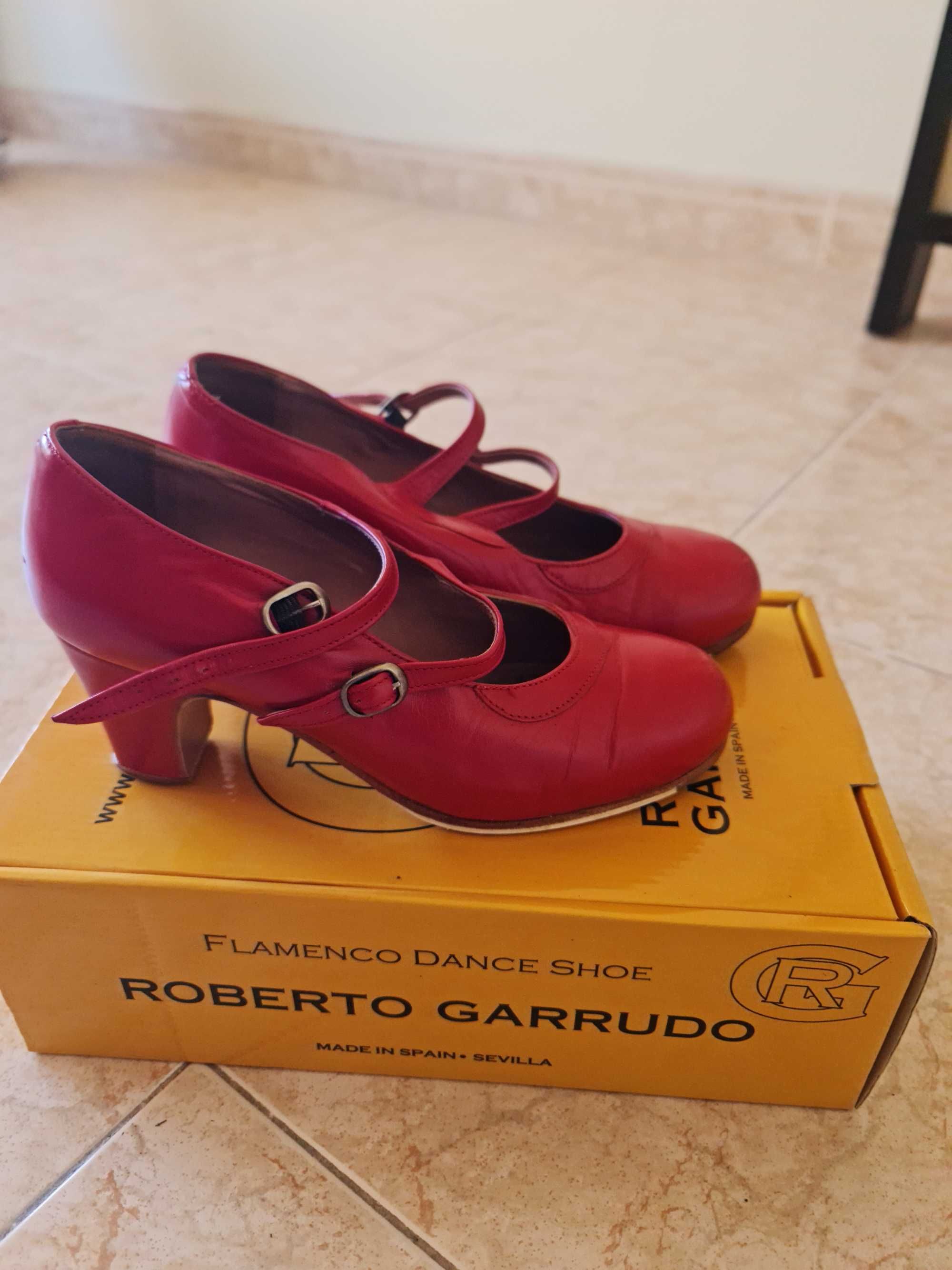 Sapatos roberto garrudo