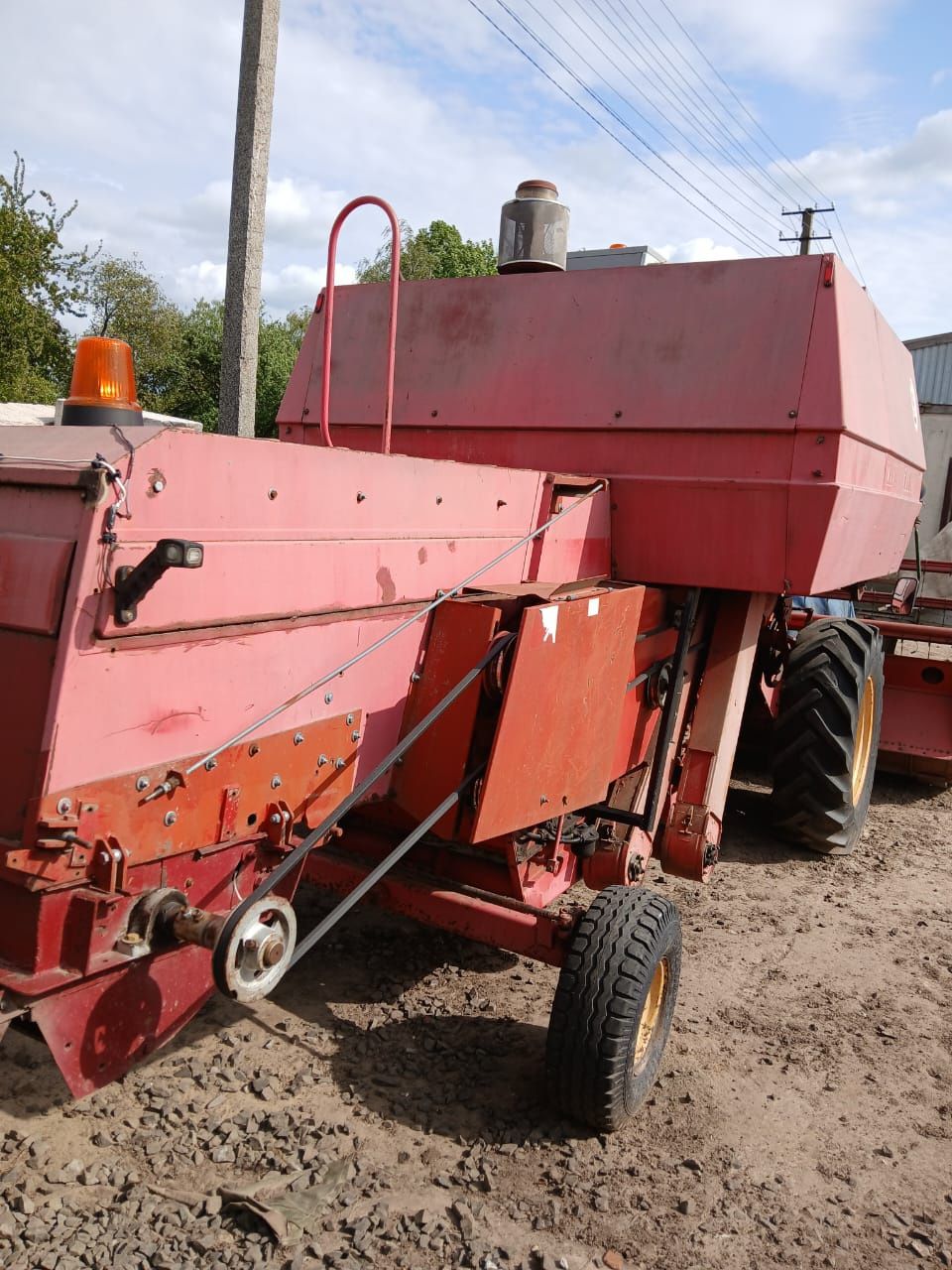 Комбайн massey 187