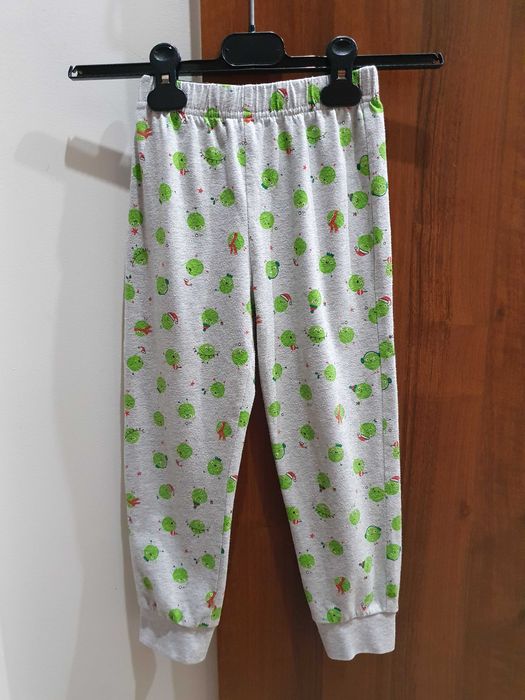Nutmeg świąteczne spodnie/ piżama dla chłopca rozmiar 104/110