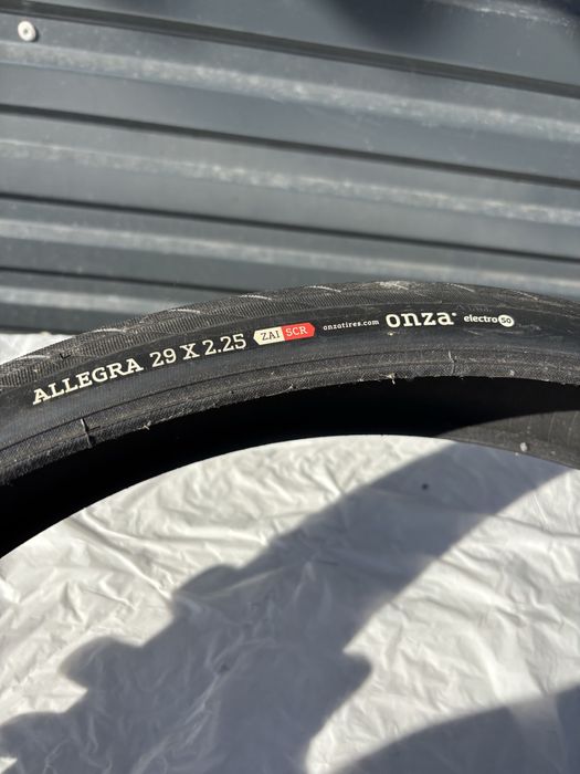 Demontaz uzywana opona Onza Allegra 29x2.25
