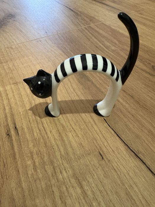 Porcelanowy Kotek smiejacy sie As Cmielow