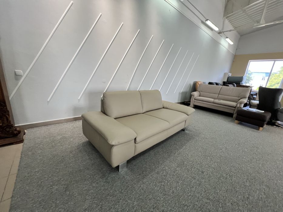 Диван шкіряний бежево світлий