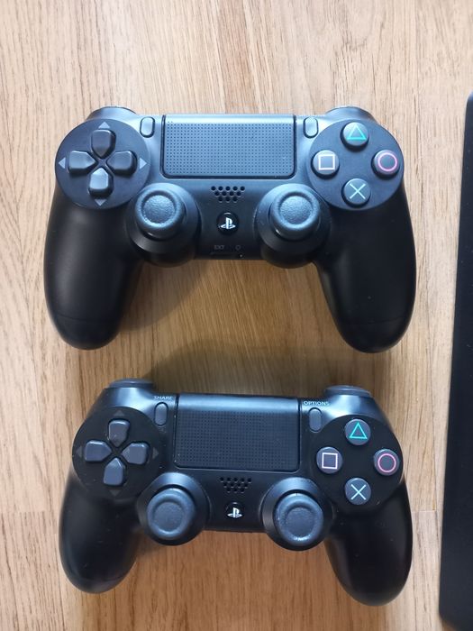 PlayStation 4 Slim 500GB майже нова