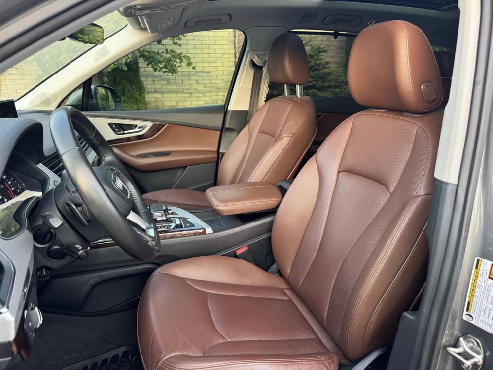Автомобіль AUDI Q7 2.0 2017