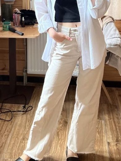 Жіночі джинси бежеві