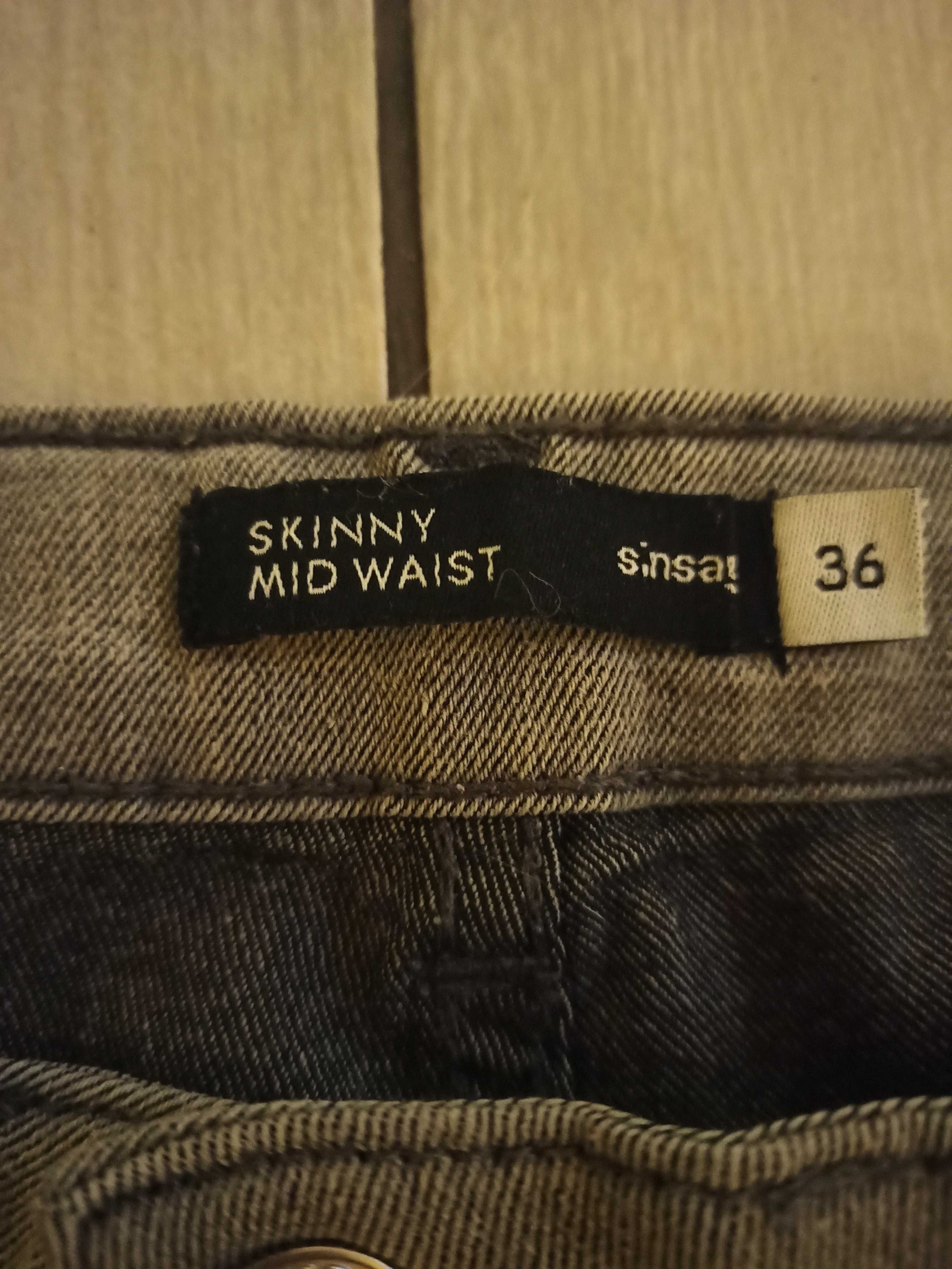 Szare jeansy skinny MID waist