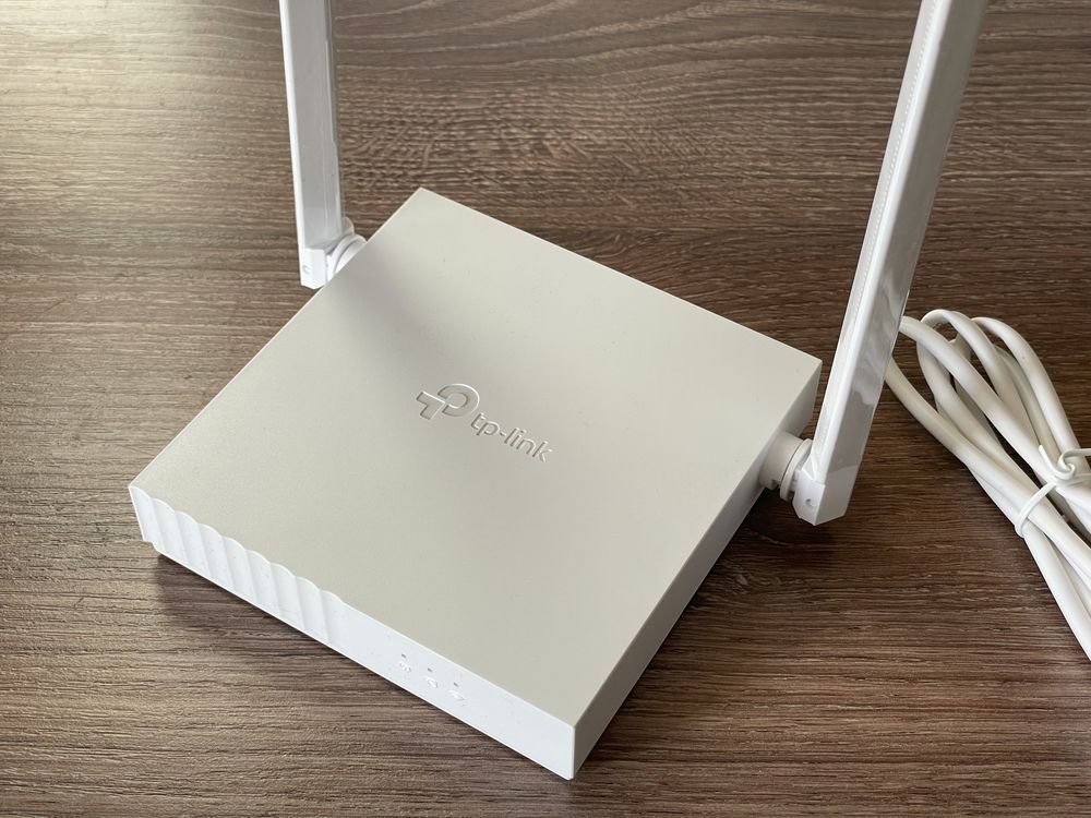 Роутер TP-LINK TL-WR820N