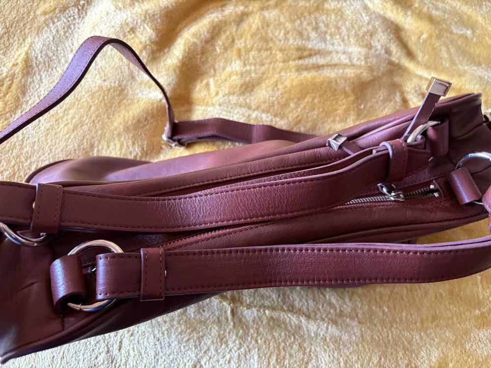 Mala grande em pele com dois bolsos UTERQUE