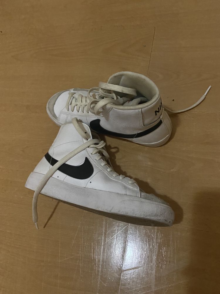 Nike Blazer tamanho 36.5