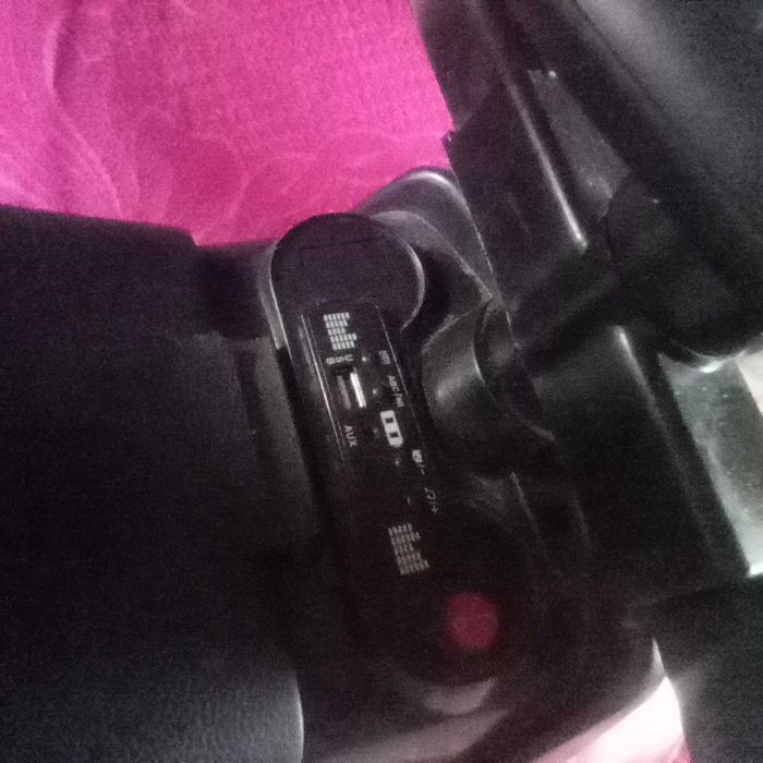 Машина с батьківською ручкою